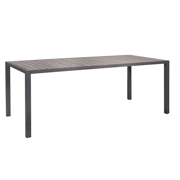 outdoor dining table